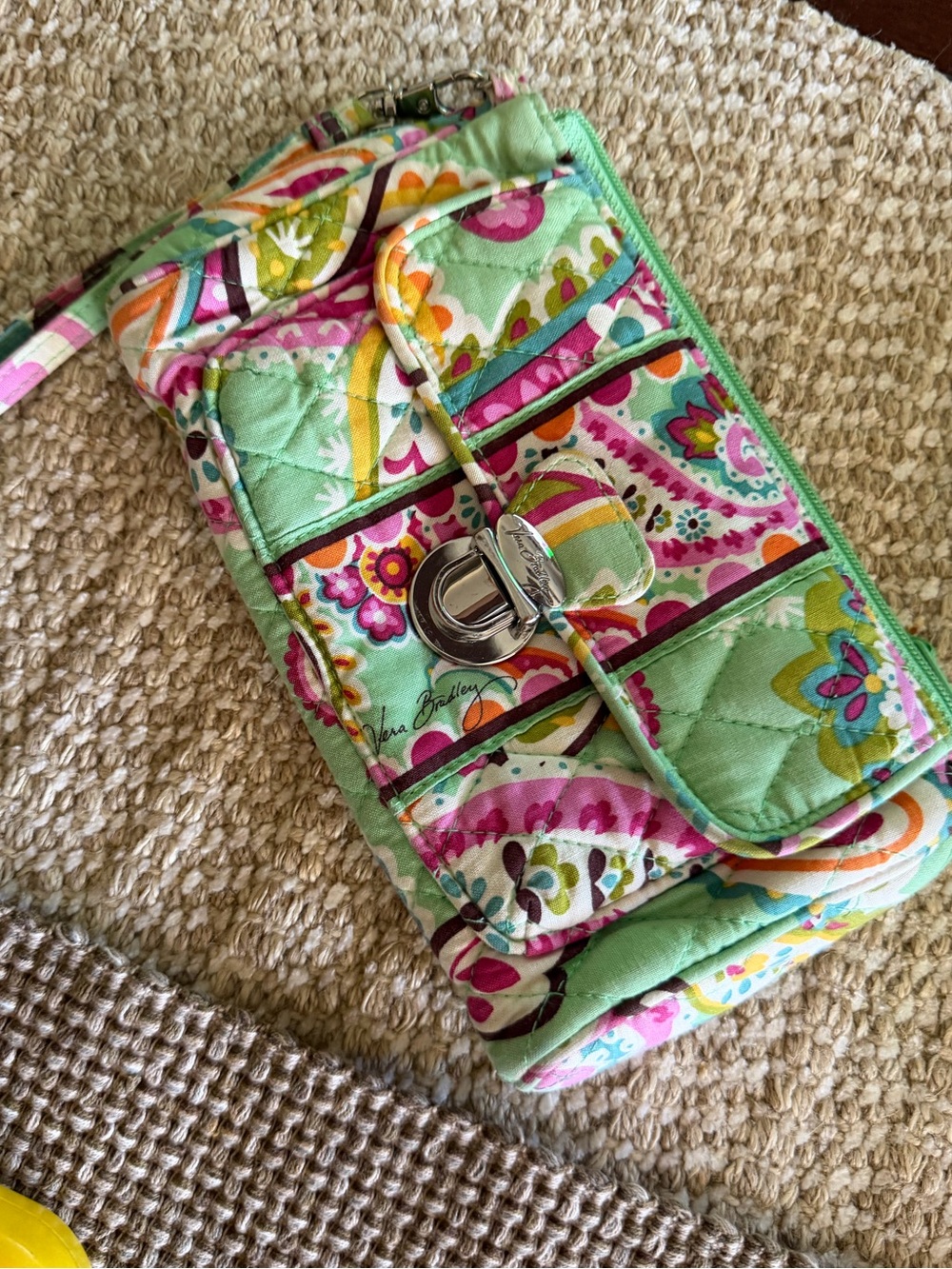 Vera Bradley clutch wristlet wallet light green floral